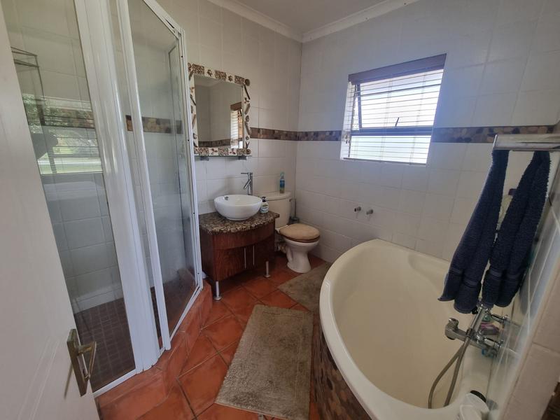 3 Bedroom Property for Sale in Hersham Western Cape